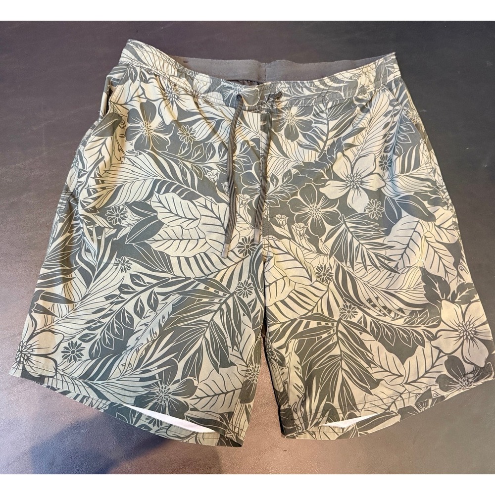 Kirkland Signature Men's Floral Print Swim Shorts Large‎ trunks